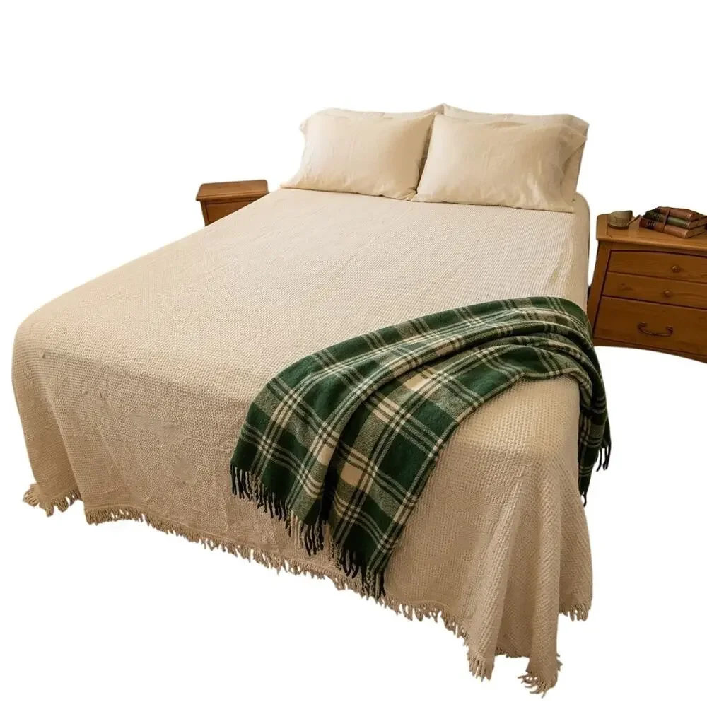 Vintage Bates Cream Cotton Bedspread - Double (Full) or Queen Size